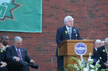 Senator Kennedy eulogizes Red Auerbach